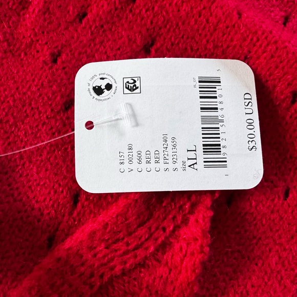 🆕 FREE PEOPLE Triangle Essential Scarf / Red - Picture 4 of 7